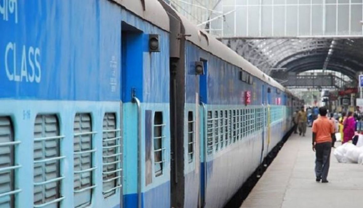 भारतीय रेलवे तत्काल टिकटों की कमाई से हुई मालामाल