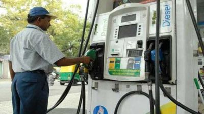 Petrol, diesel prices continue to decline on Thursday