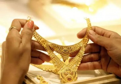 Gold, silver prices fall, know what experts have to say