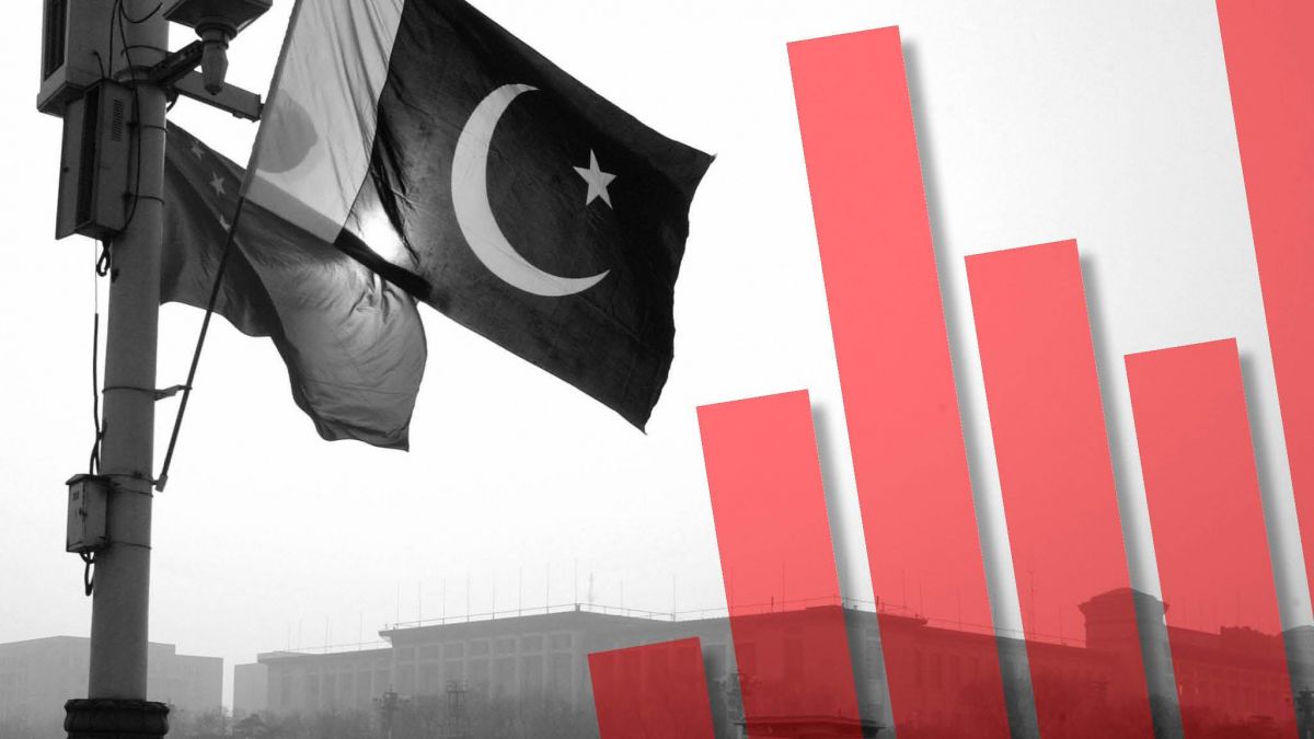 Moody's report shows mirror to Pakistan's economy, crisis may deepen
