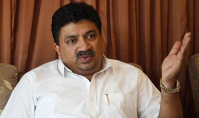 तमिलनाडु वित्त मंत्री ने पेट्रोल पर कम किया टैक्स चार्ज