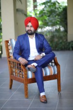 Serial entrepreneur Gursewak Singh takes the marketing and branding niches by storm.