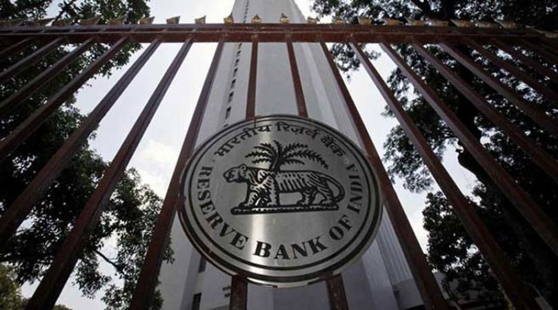 RBI gives clarification on shutting down public sector banks