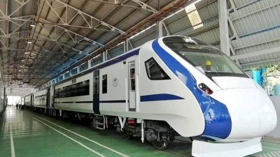 Train 18 becomes the fastest train in India with the speed of 180 km/h