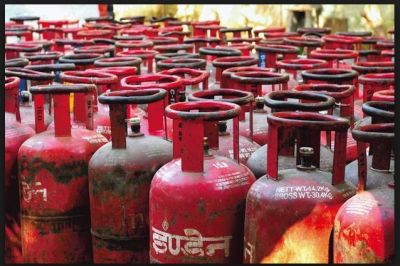 LPG cylinder rates get reduce, continuous third-time reduction noted