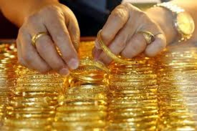 Gold demand has fallen to a 7-year low in 2016