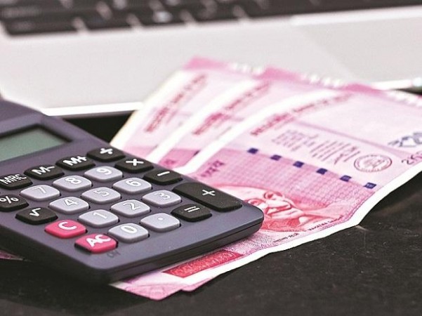 Rs 2.5 lakh deposited by housewives, after demonetisation it will not come under income tax: ITAT