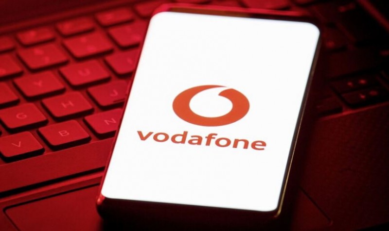 Vodafone mulls 100s' of job cuts in London to rein costs: Report