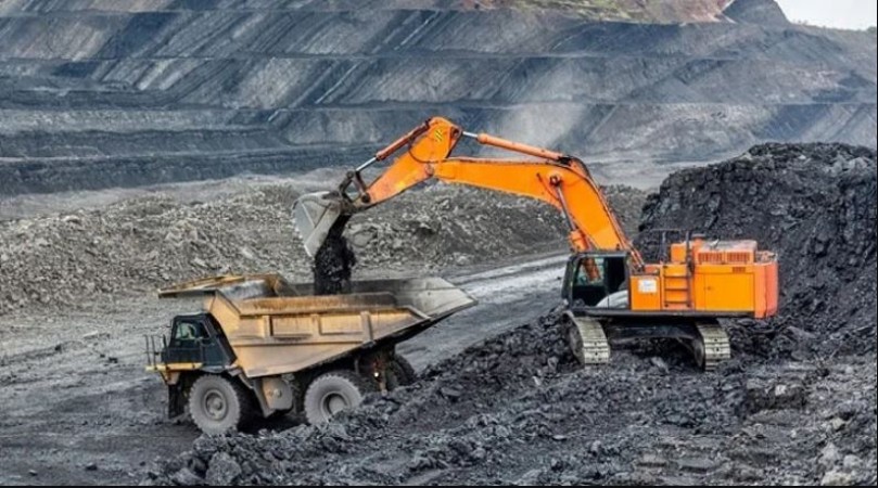 India Breaks Records with Over 1 Billion Tonnes of Coal Production in FY24