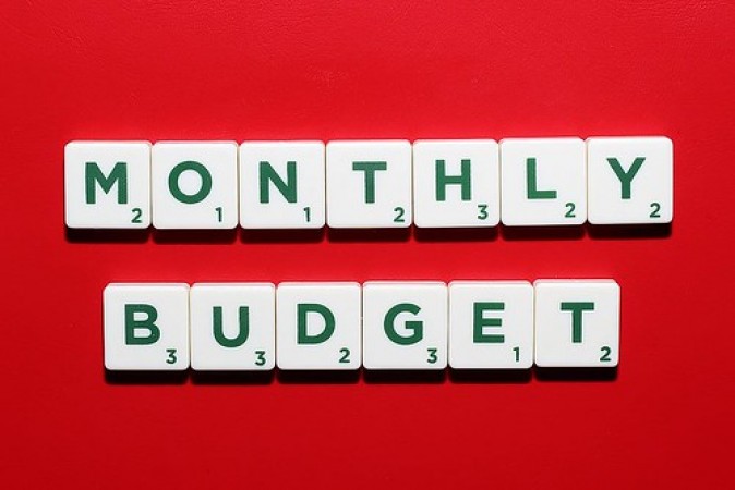 How to Create a Monthly Budget