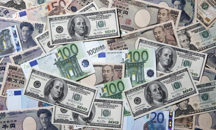 Forex Market Updates - Yen Softens, Euro Firms on GDP and Inflation Data