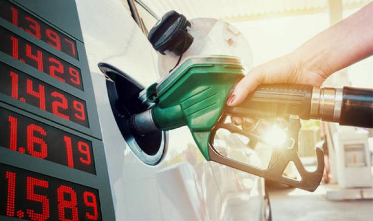 Petrol prices not changed in last two days after it gets 2 rupees cheaper in 14 days,