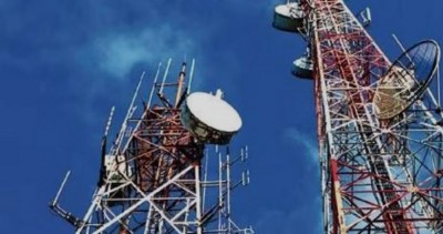 Telecom Giants Bid Rs 11,164 Cr on Day One of Spectrum Auction