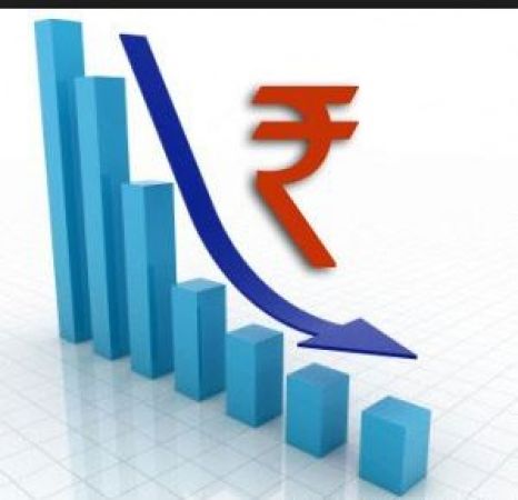 The Rupees fall against the US dollar in early trade….check rates inside