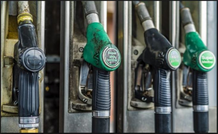 The retail prices of petrol and diesel prices remain unchanged