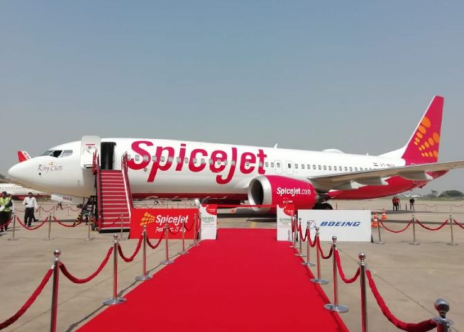 100th plane of Spice Jet to take off!