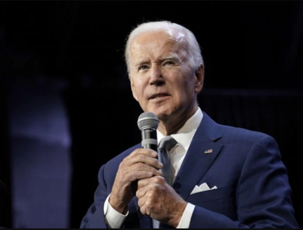 Biden criticizes Musk's acquisition of Twitter and blames the site for spreading untruths