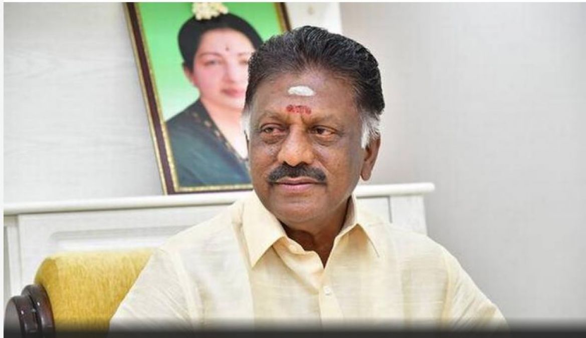 Panneerselvam urged Stalin to follow other states in lowering VAT on fuel