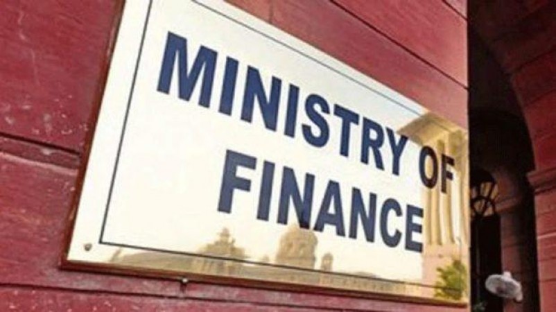 वित्त मंत्रालय: इस वित्त वर्ष में कर संग्रह 54 प्रतिशत बढ़कर 4.6 लाख करोड़ रुपये हो गया