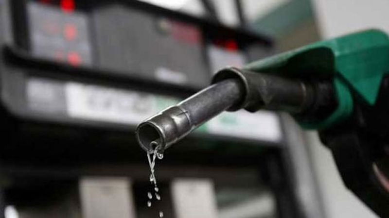 Assocham says, due to tax there is increase in petrol and diesel prices