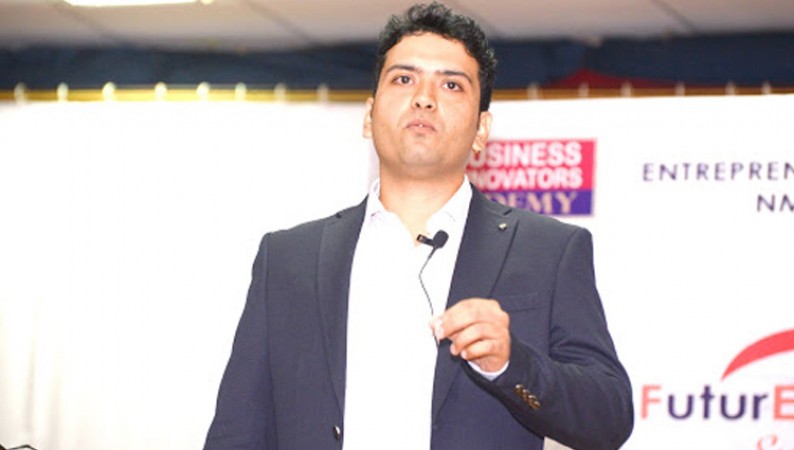 Online Business Brand or Personal Brand? Here's what entrepreneur Abhay Sharma recommends.