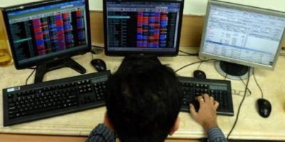 Sensex, Nifty trade lower in early trade today