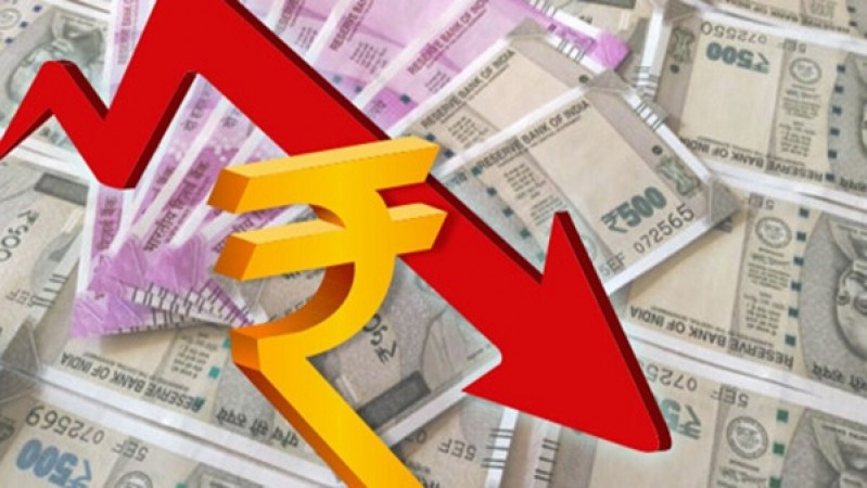 अमेरिकी डॉलर के मुकाबले भारतीय रुपया 10 पैसे की बढ़ोतरी के साथ 73.90 पर बाजार हुआ  बंद