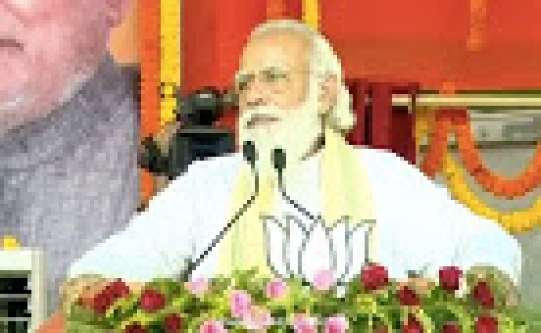 Banks to come out with innovative products: PM Modi