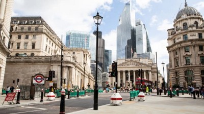 UK's Budget Impact Adds Pressure on Bank of England's Interest Rate Decisions