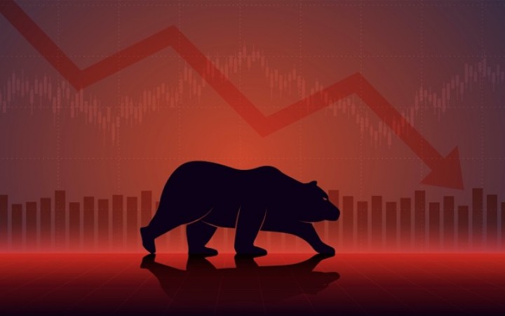 गिरावट पर बंद हुआ शेयर बाजार, सेंसेक्स में आई 588 अंक की गिरावट