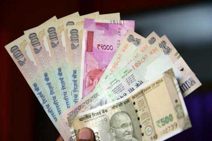 Rupee climbs 11 paise against USD today