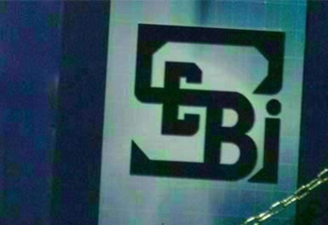 सेबी ने NDTV के प्रमोटरों, प्रणय रॉय और राधिका रॉय को 2 साल के लिए पूंजी बाजार से किया प्रतिबंधित