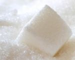 Medium sugar eases on lesser demand
