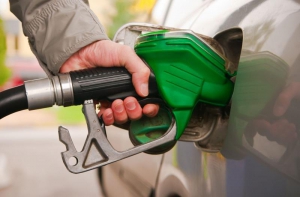 Good News : पेट्रोल और डीजल के दाम फिर घटे
