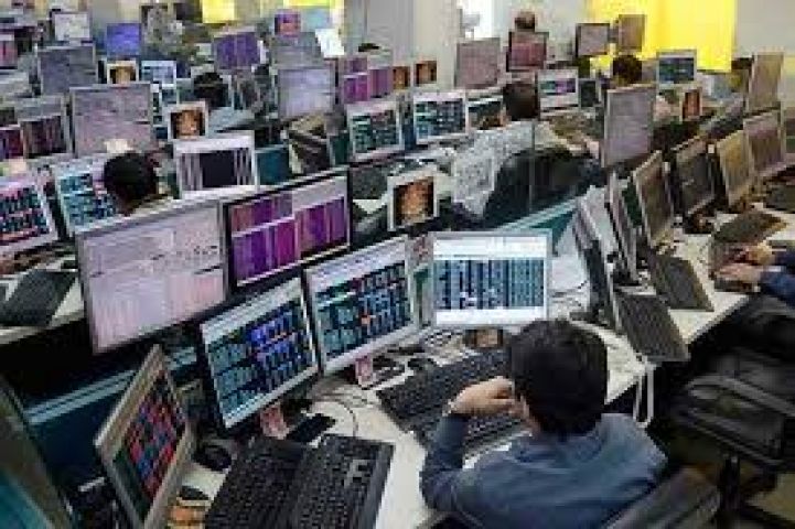 Sensex hikes at 137 points and NSE Nifty to 8,700-mark