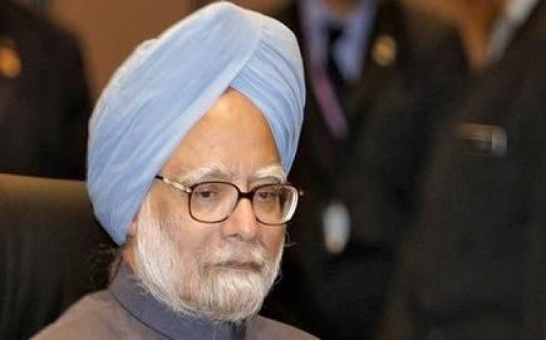 Manmohan Singh: Rs 2,000 note makes it easier to generate unaccounted wealth