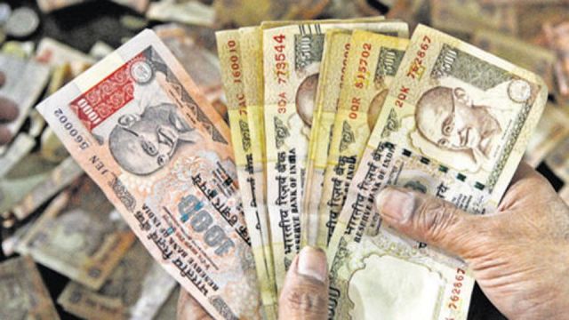 Allows Old Notes Worth 5,000-Plus Only Once Till December 30