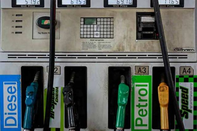 पेट्रोल पर उत्पाद शुल्क में 0.37 और डीज़ल में 2 रुपये प्रति लीटर की बढ़ोतरी