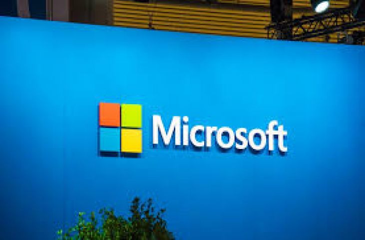 Microsoft says;far to reach Windows 10 goal