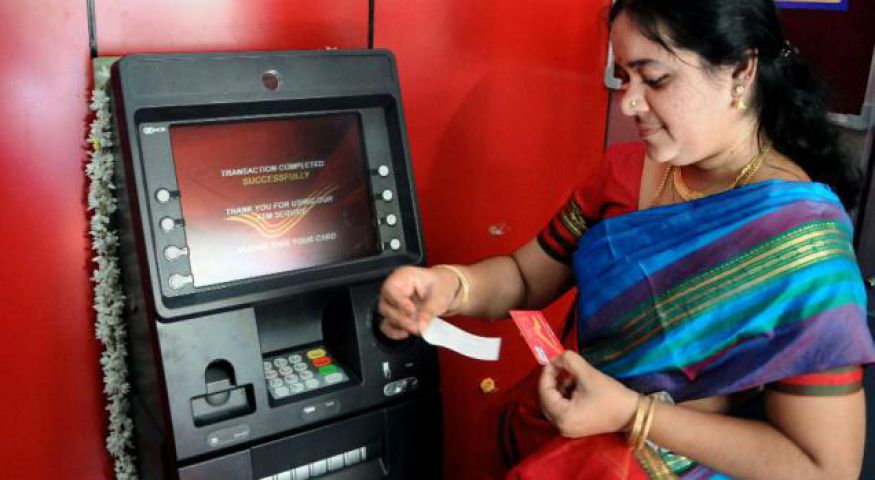 भारतीय डाक खाताधारकों को मिलेंगे डेबिट कार्ड