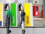 खुश खबरी : पेट्रोल और डीजल के दाम में भारी गिरावट
