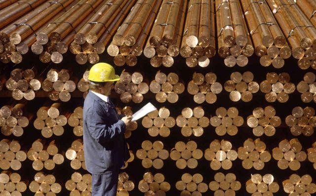 Base metals fall down on reduced demand