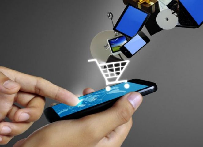 ऑनलाइन शॉपिंग में है मोबाइल्स का महत्वपूर्ण योगदान