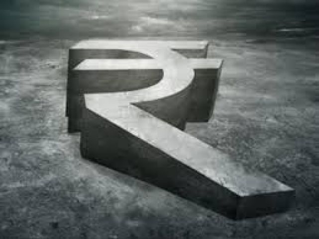 Rupee shrinks by 13 paise in early trade today !