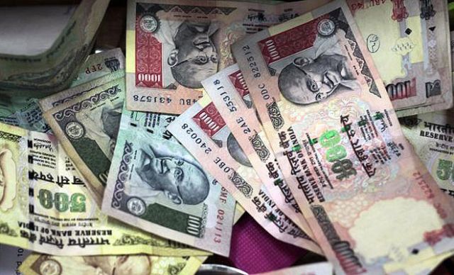 UAE में बढ़ रहा जाली भारतीय नोटों का चलन