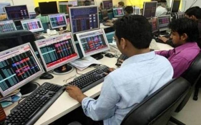 Sensex climbs 72 points in early trade