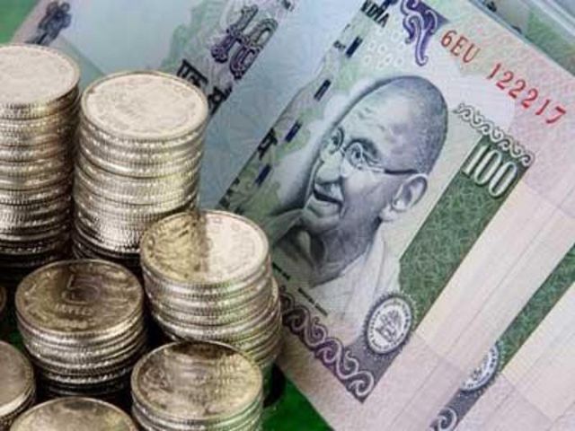 Rupee 19 paise down at 68.15 against US dollar