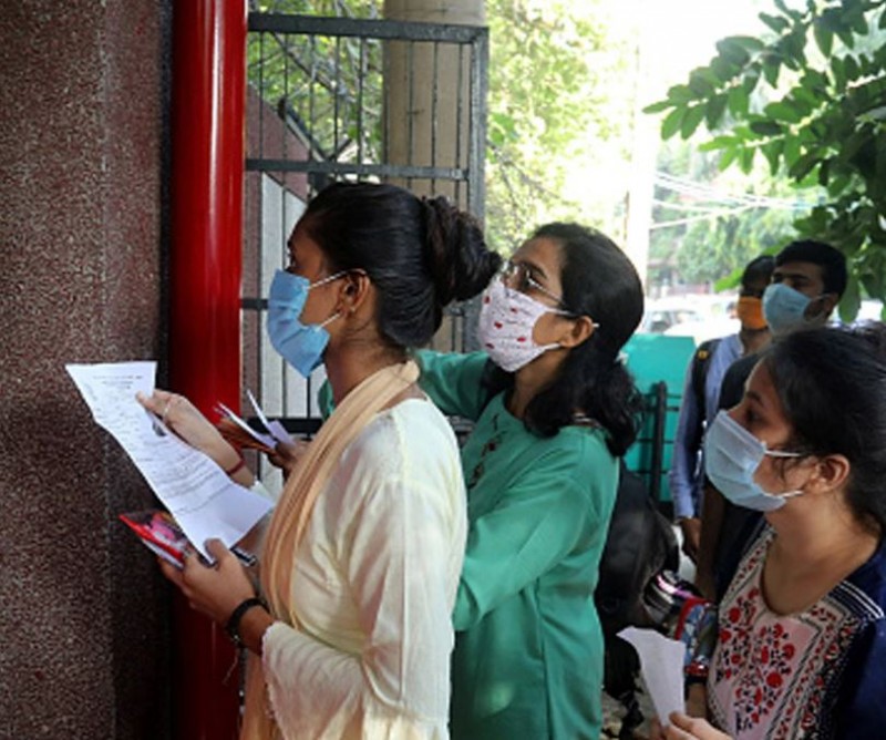 सामने आई 10वीं-12वीं बोर्ड एग्जाम की तारीख, यहाँ देंखे किस राज्य में कब होगी परीक्षा?