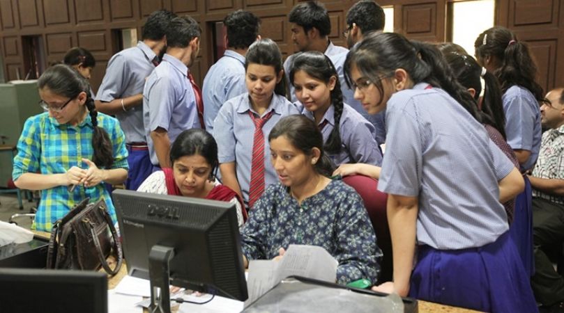 बस कुछ ही देर में घोष‍ित होगा CBSE 10th का परिणाम -ट्विटर पर मिला बधाई संदेश