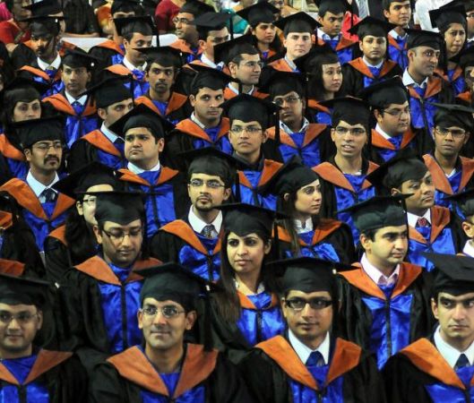 देश निरंतर बढ़ा रहा है उच्च शिक्षा के क्षेत्र में अपने कदम